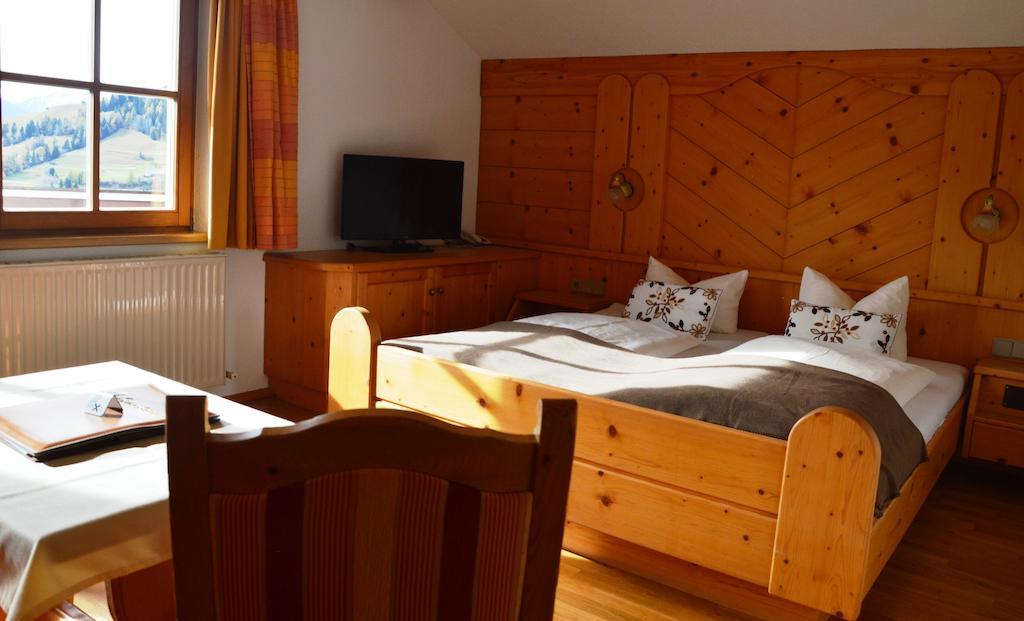Hotel Garni Apart Elfriede Fiss Bilik gambar